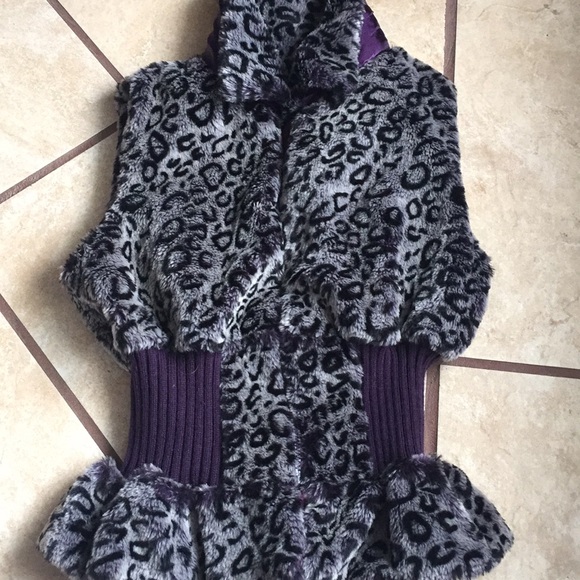 Faux fur vest - Picture 5 of 8